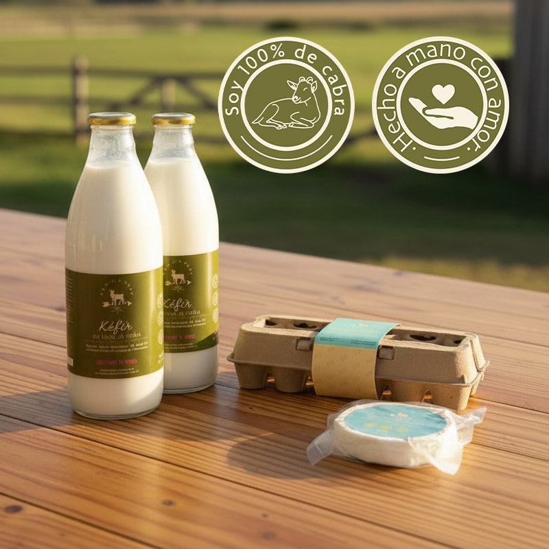 Combo real (2 litros Kefir de leche de cabra artesanal + 1 estuche de huevos x 12 + 1/2 libra de queso fresco de cabra)